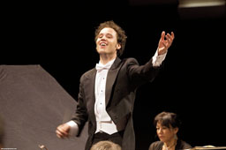 Egy öregdiák  a nemzetközi pulpituson