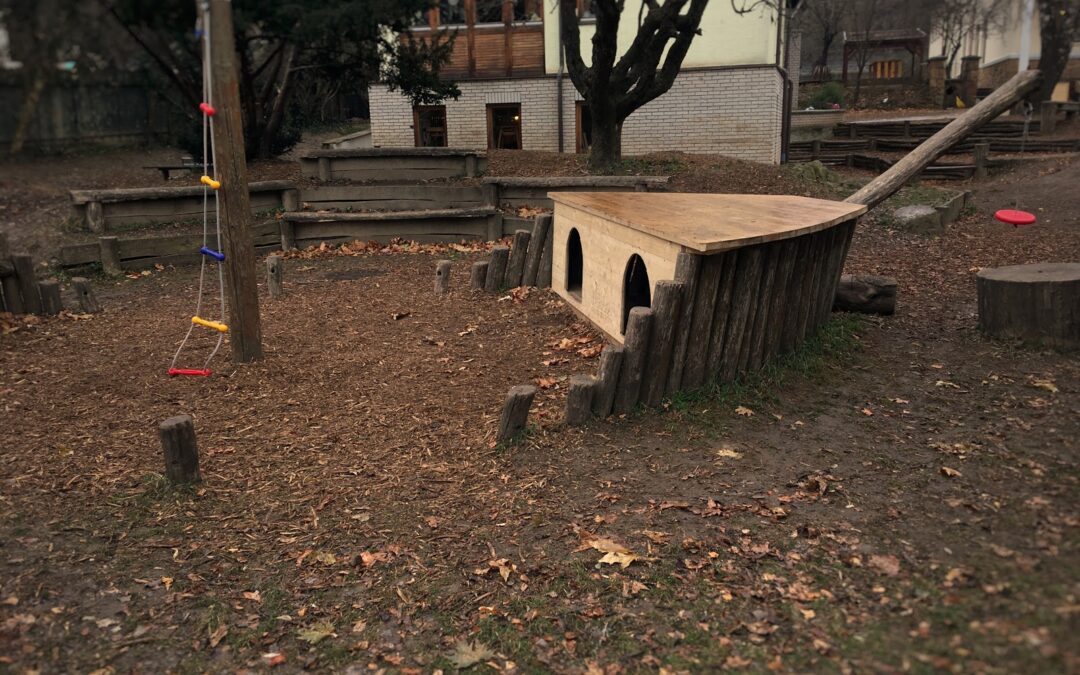 A hajó mászóka felújítása